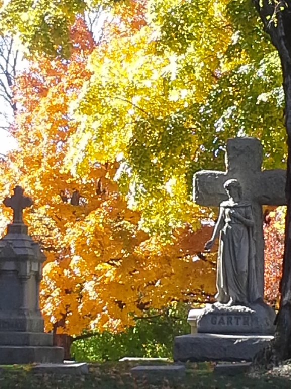 What so monument symbols mean? Mount Olivet Cemetery Association